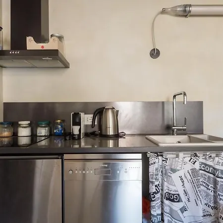 Plum Guide - En Garde Apartment